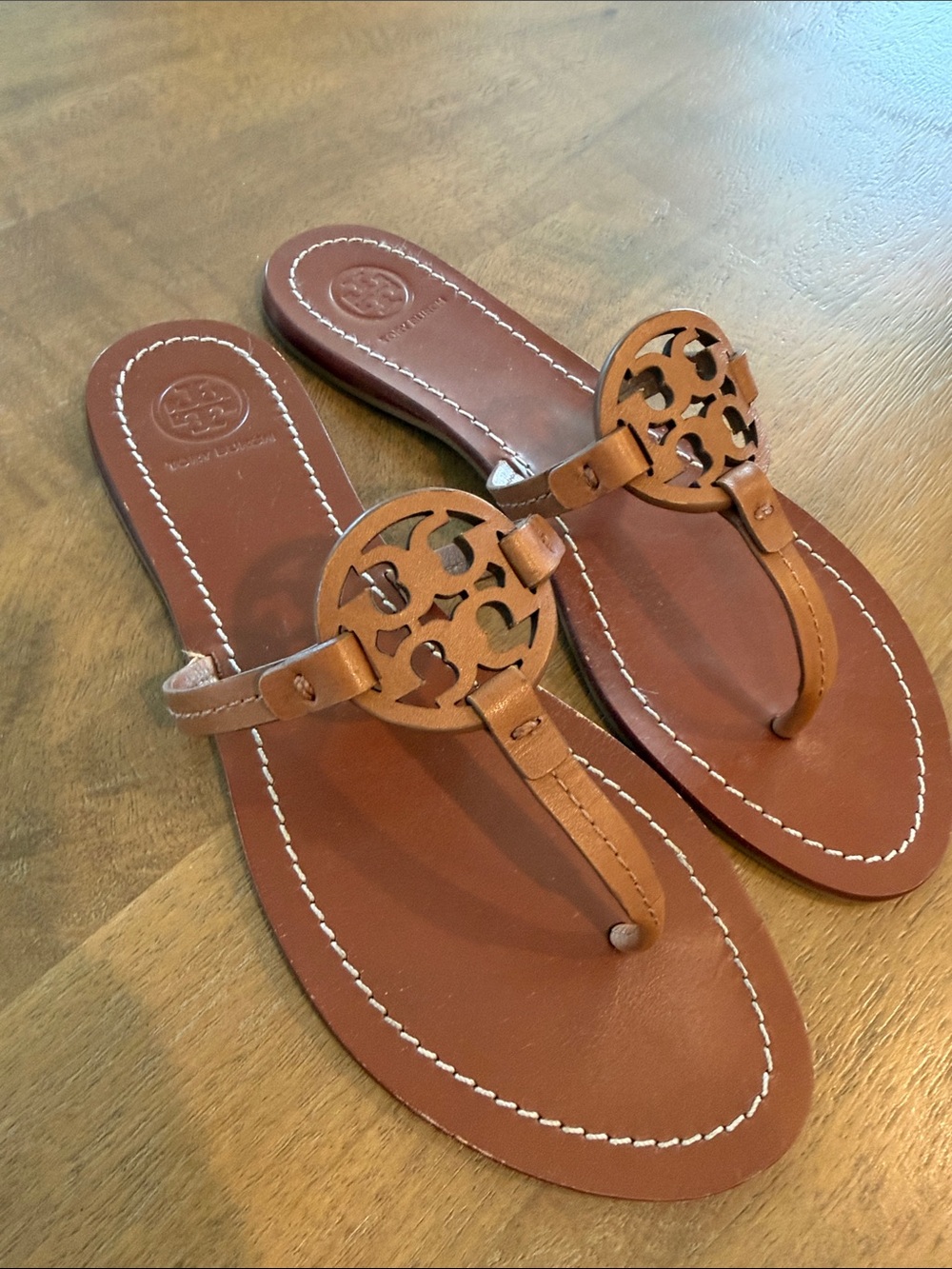 Tory Burch Brown Leather Miller Logo Thong Sandals - Picture 2 of 5